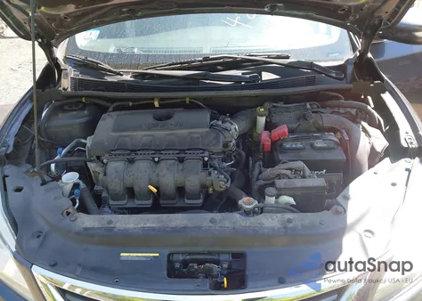 2015 Nissan Sentra Sr из США, поврежденный, VIN 3N1AB7AP2FY341341